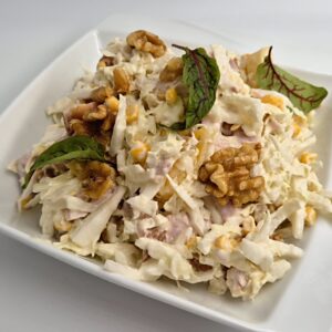 Салат с копчёной курицей и китайской капустой