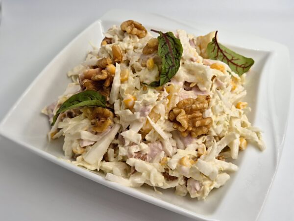Салат с копчёной курицей и китайской капустой